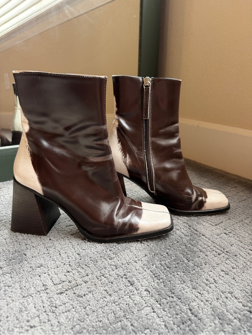 ALOHAS South Degraded Two-Tone Brown Cream Square Toe Leather Block Heel Boots